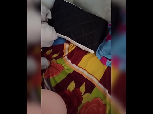 ❤️ Ҳамҳуҷраи ман дар хона танҳо мемонад, зеро шавҳараш ба рухсатӣ меравад ва ман аз фурсат истифода бурда, ӯро сиҳат мекунам ва харашро аз шир пур мекунам ☑  Секс  дар мо